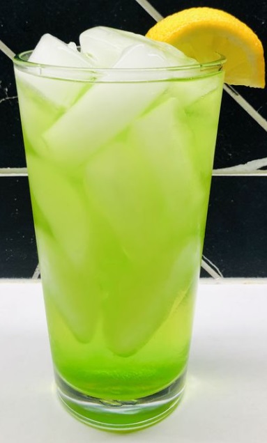 Зелёный Динозавр (коктейль) 4.jpg