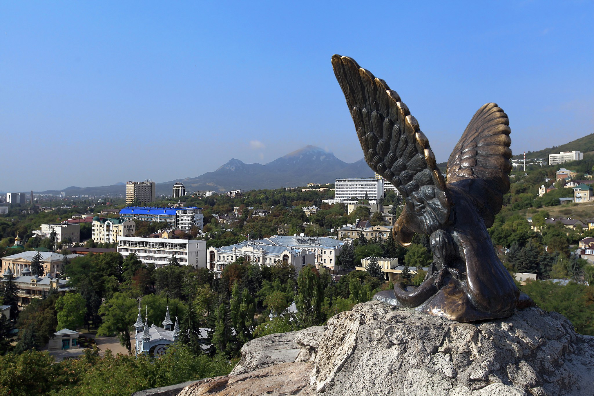 Скульптура «Орёл» в Пятигорске