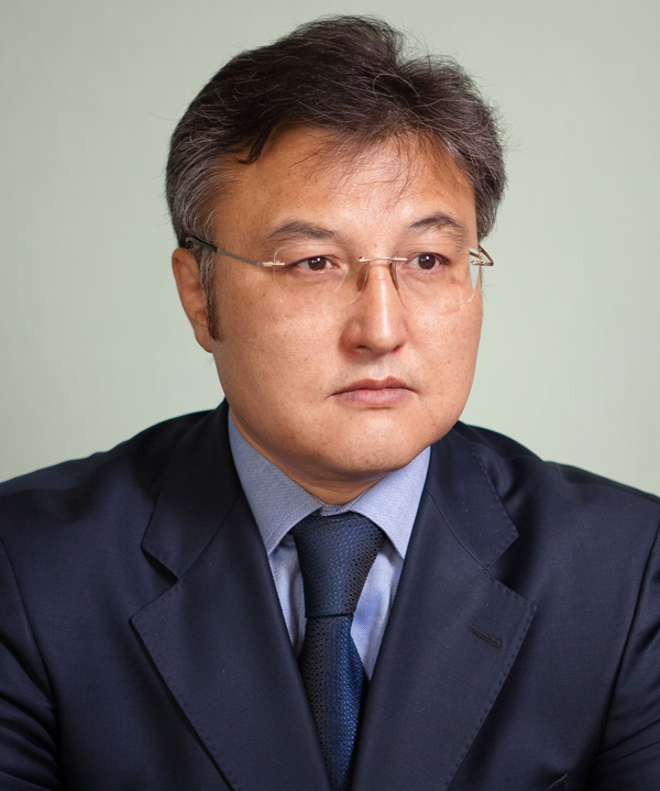 Junus Dzhakupov1.jpg