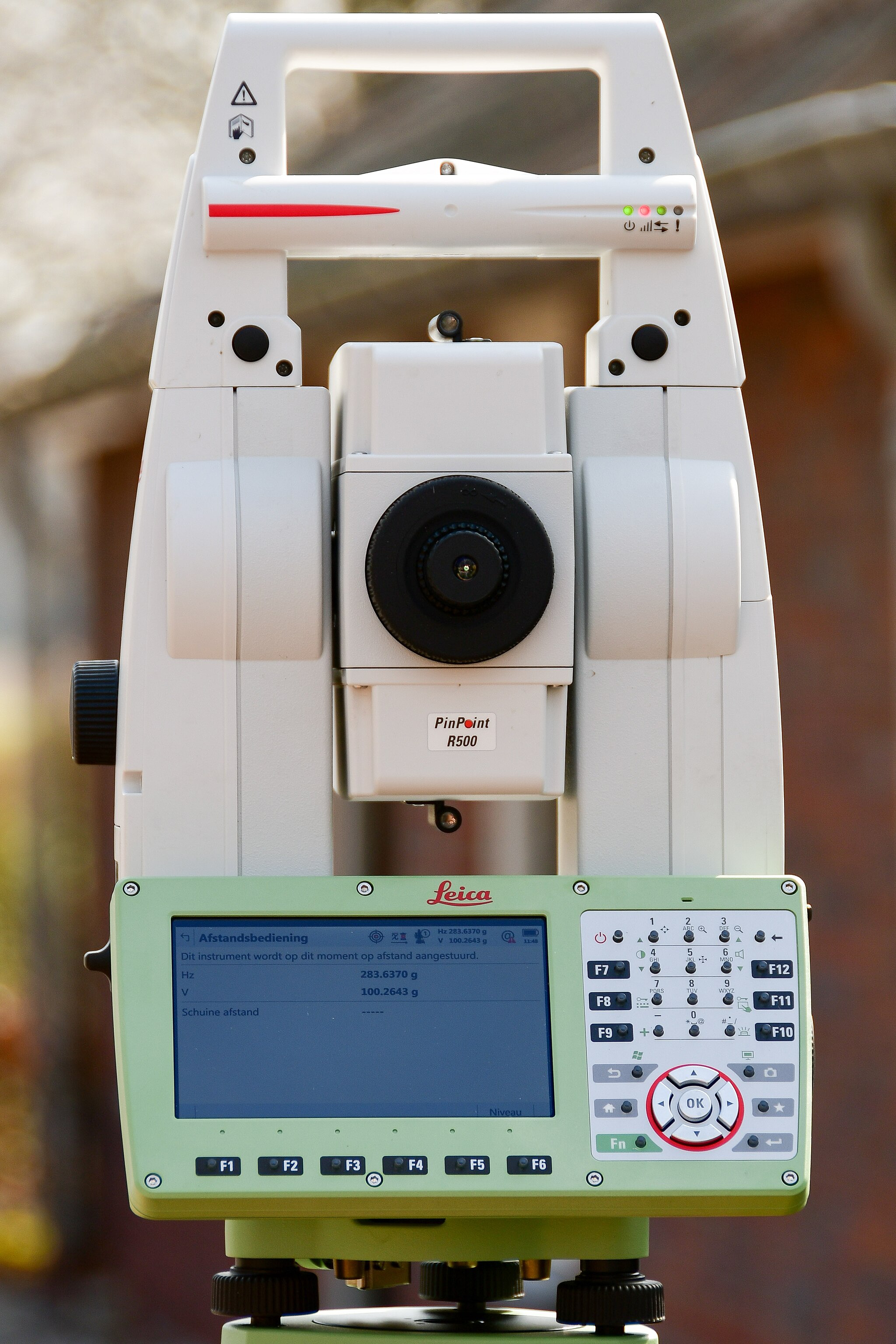 Тахеометр Leica Viva TS16