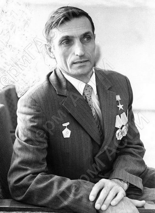 Есюнин Леонид Васильевич.jpg