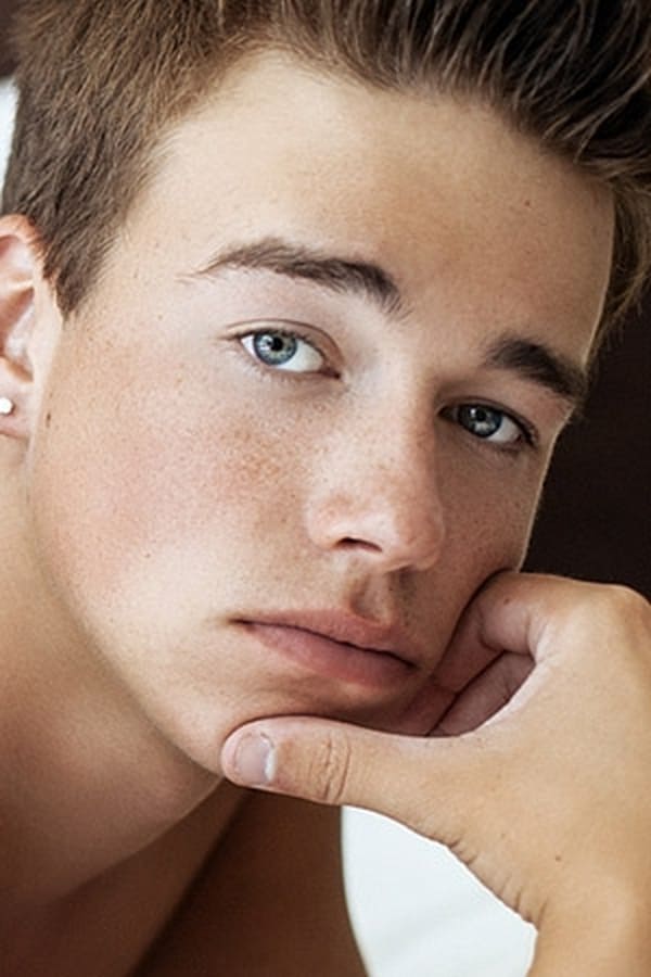 Файл:Troy Ryan.jpg