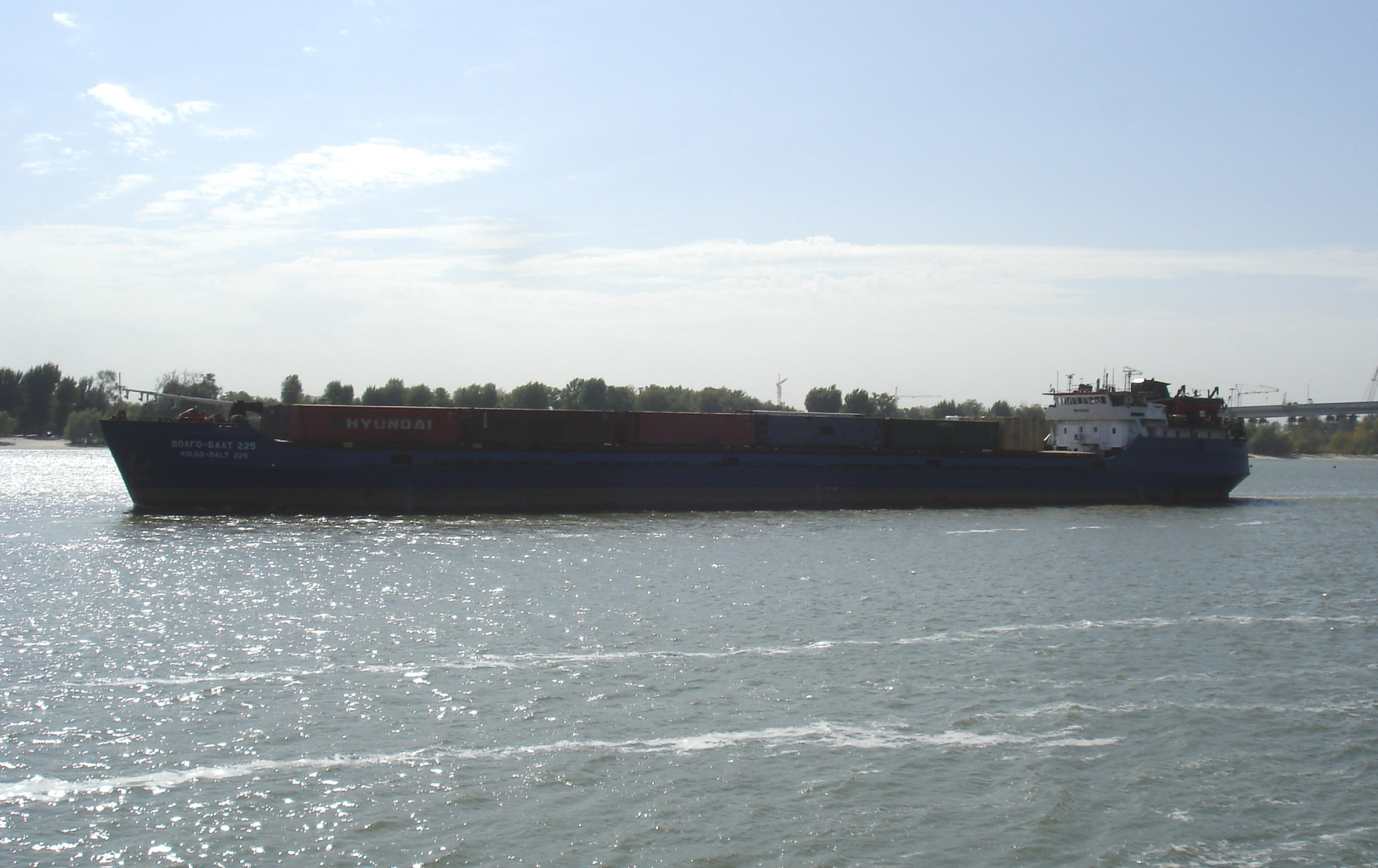 Волго-Балт 225 на реке Дон