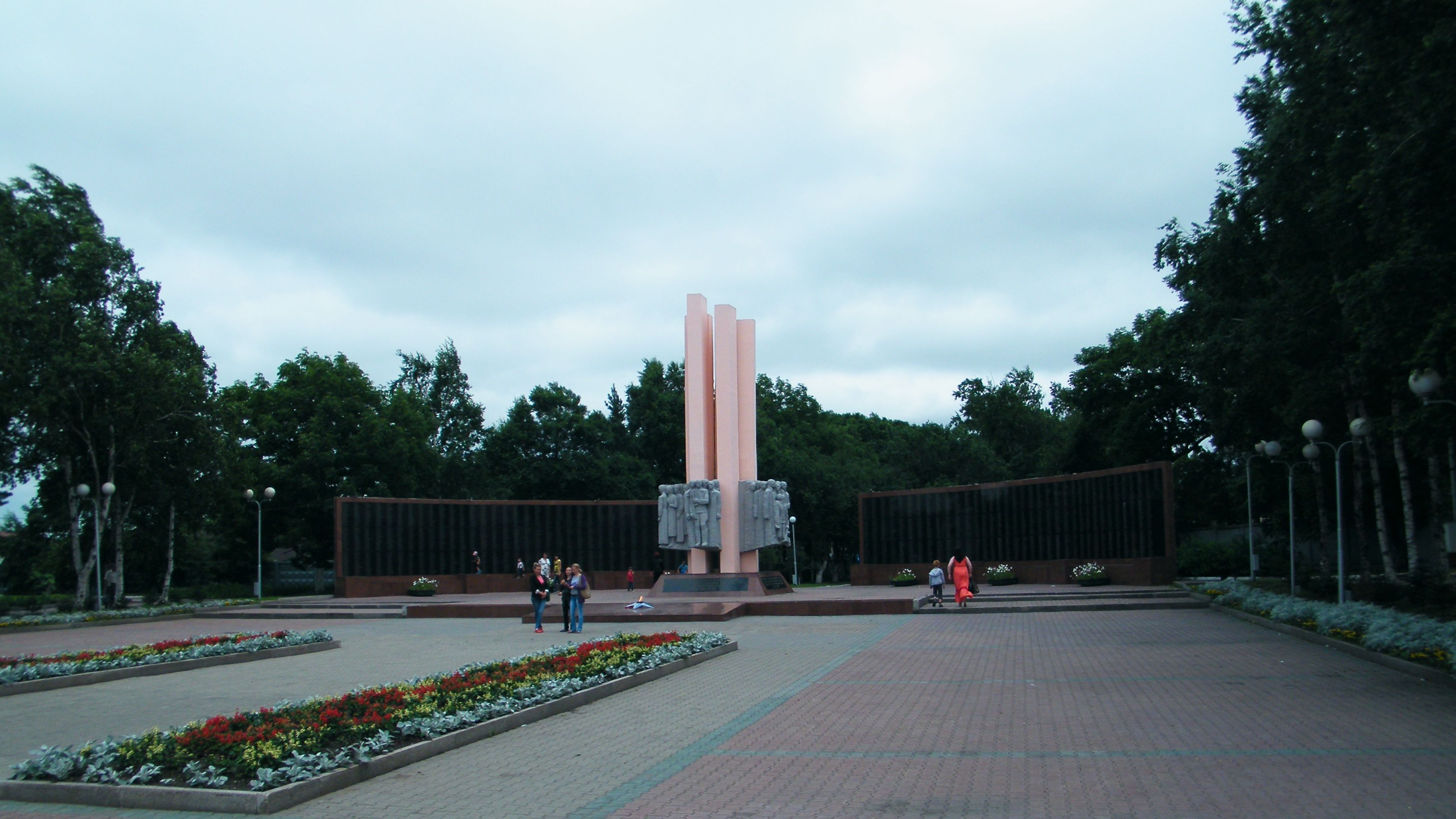 Уссурийск, Вечный огонь.jpg