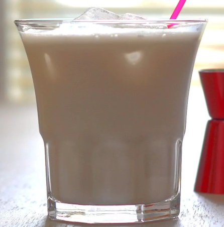 Файл:Атласный Ангел (коктейль).jpg