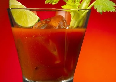 Файл:Синьор Помидор (коктейль).jpg