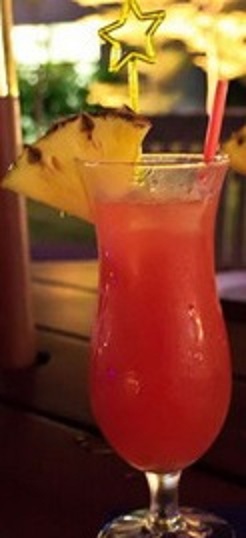 Файл:Тропический слинг (коктейль).jpg