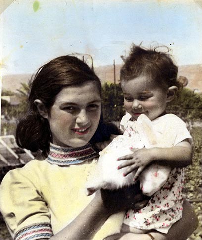 Авива Даян с племянницей Яэль Даян.