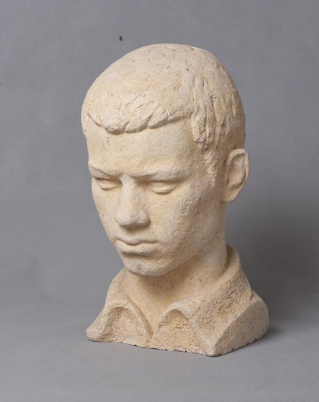 Скульптурный портрет чемпиона РСФСР по гребле Сергея Андрейченко