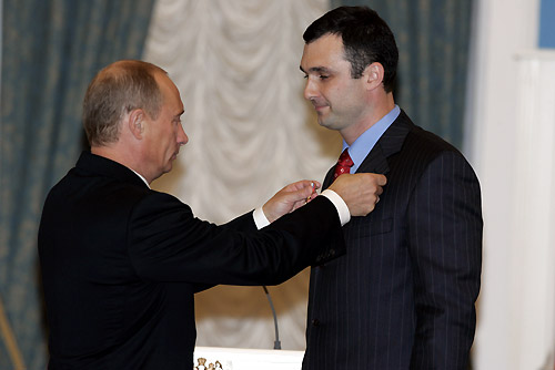 Vladimir Putin and Alexander Pavlov, October 2006.jpg