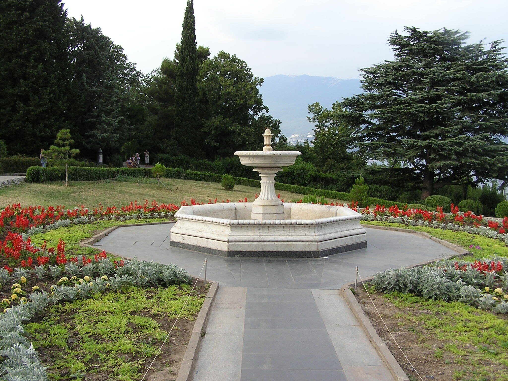 Фонтан в партере