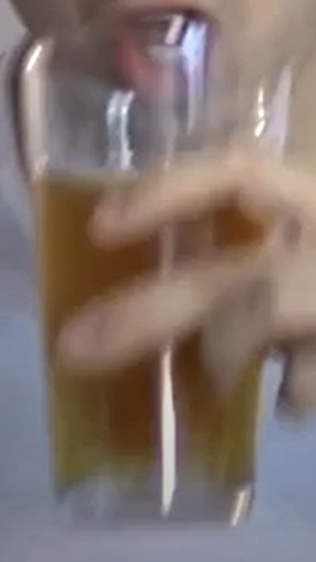 Файл:Пылающий Жидкий Кокаиновый Взрыватель (коктейль).jpg