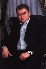 Молодой и горячий