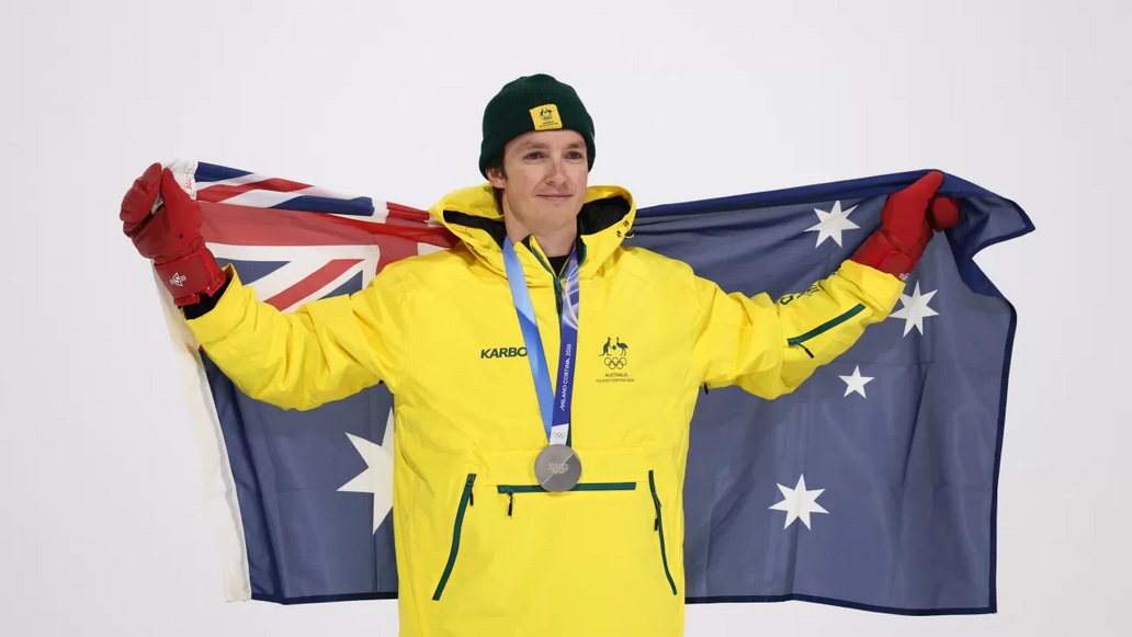 Файл:Scotty Jamesолl.jpg