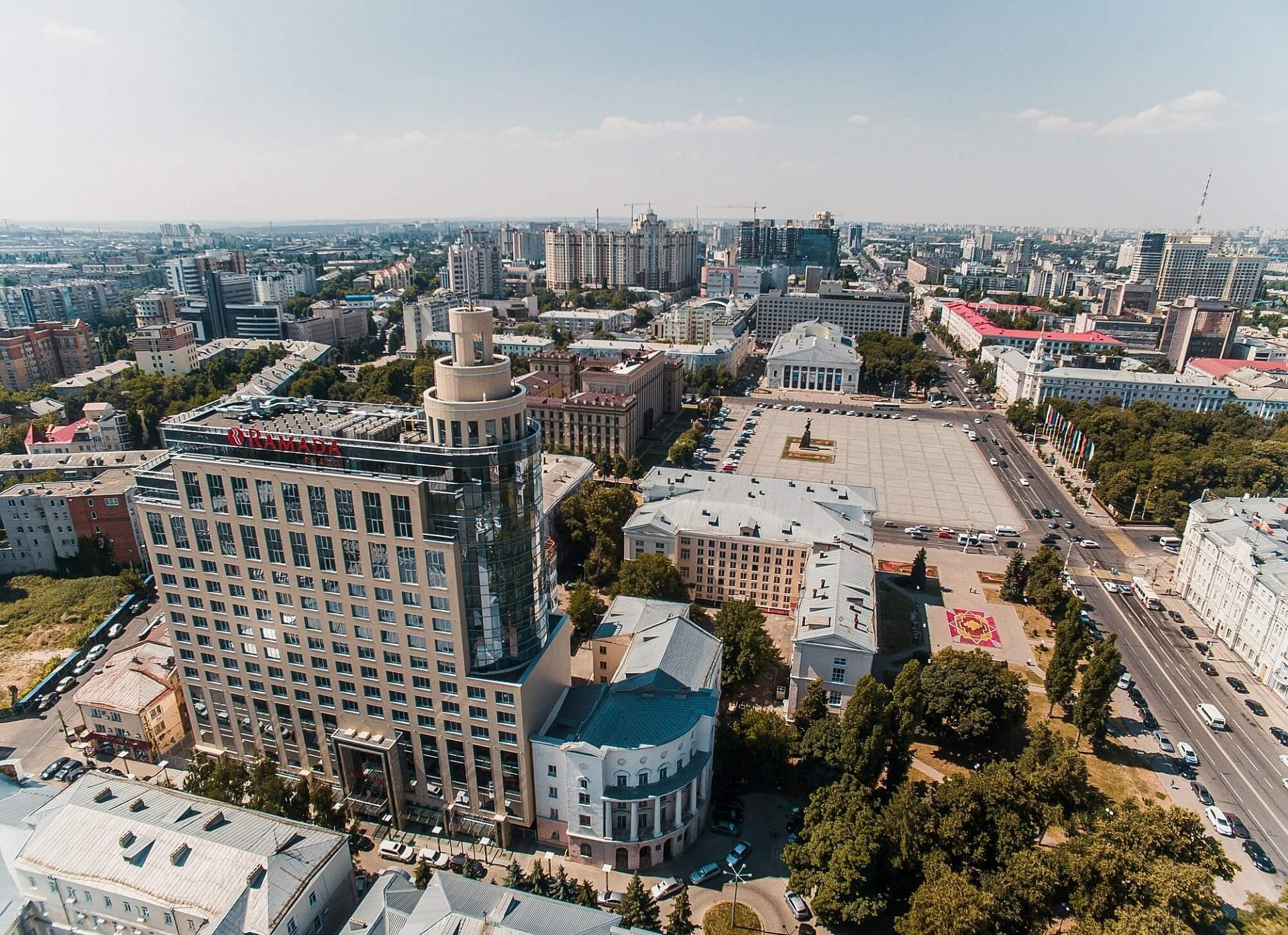 Отель «Рамада», ВОНБ им. Никитина, пл. Ленина, Плехановская улица, Кольцовский сквер