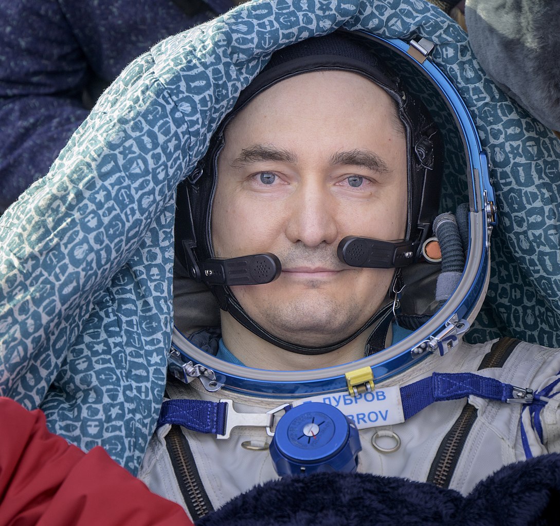Файл:Expedition 66 Soyuz Landing (NHQ202203300005)_2.jpg