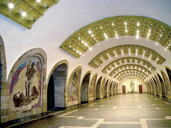 Nizami station14.jpg