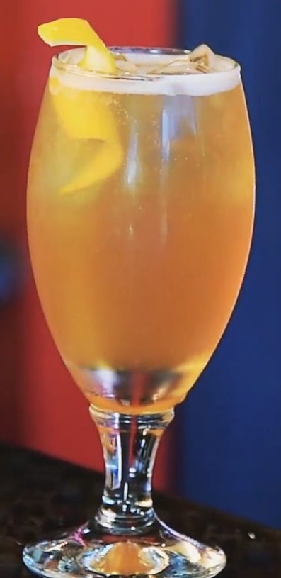 Файл:Дуб и Эль (коктейль).jpg