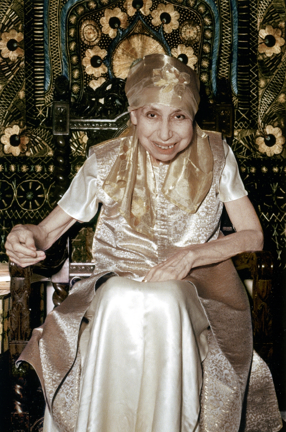 Мать во главе Ашрама Шри Ауробиндо 1.jpg