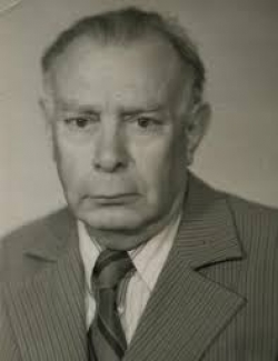 E412d8c340fee3729deb11bde45f02dd L.jpg