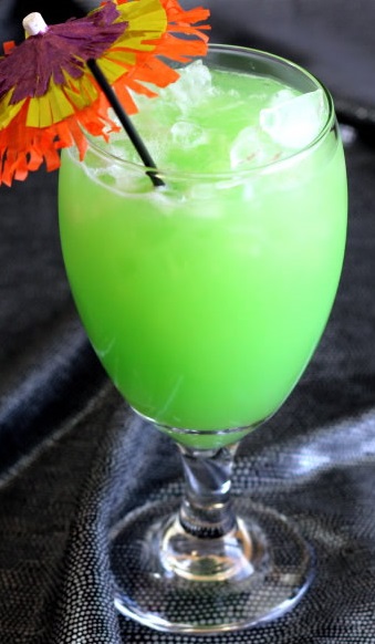 Зелёные глаза (коктейль) 4.jpg