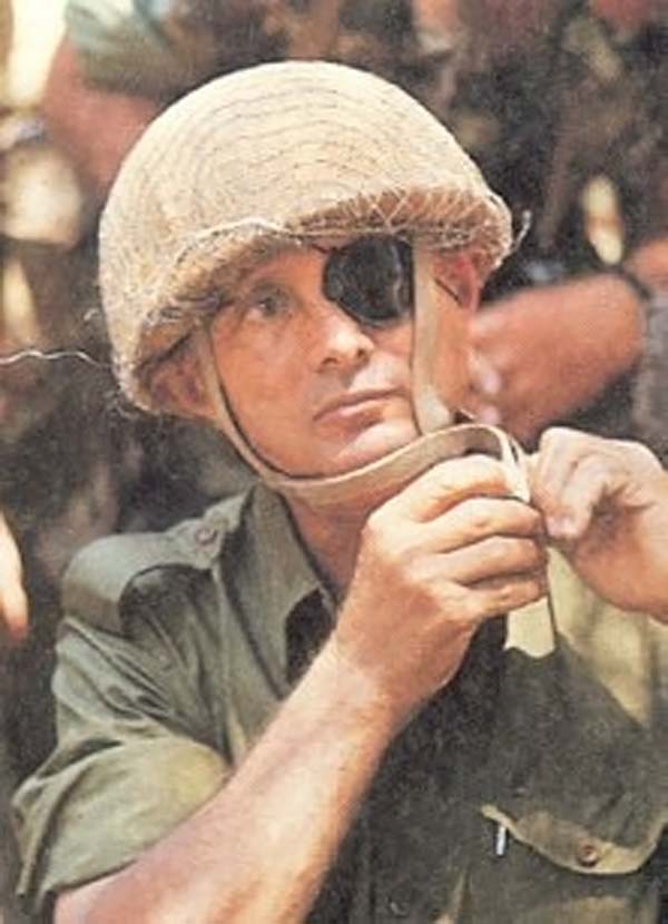 Моше даян War 09.jpg