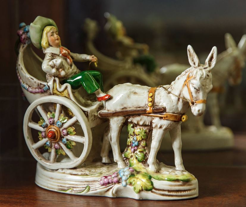 Декоративная скульптурная группа, фарфор