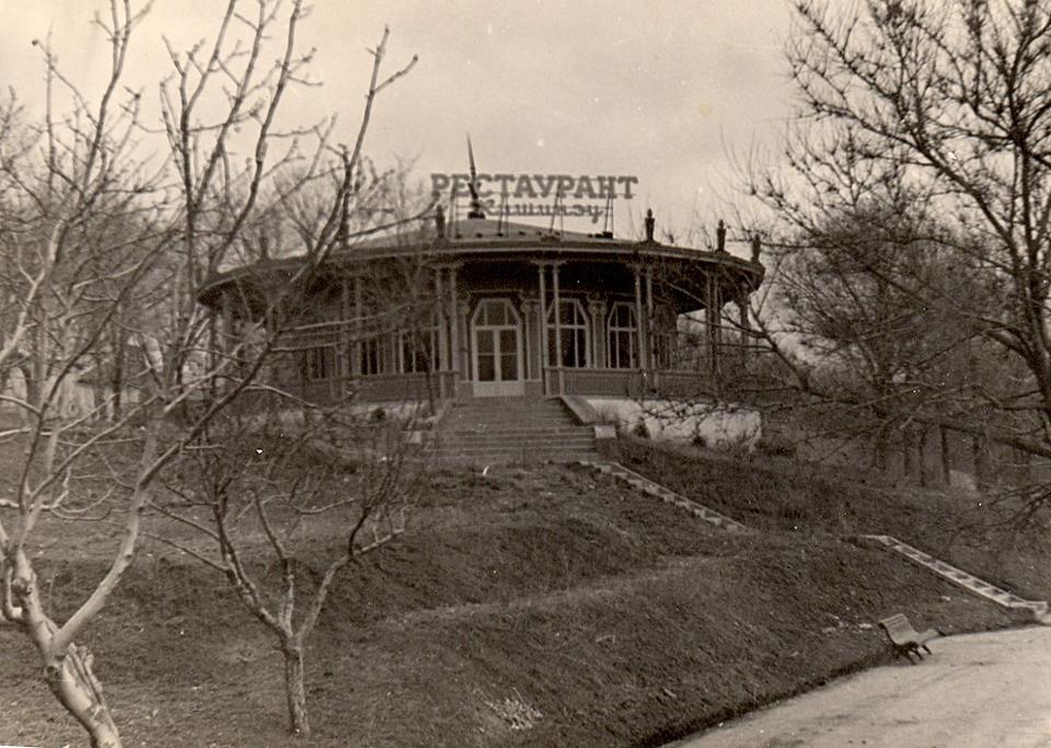 Здание ресторана «Кишинэу» (не сохранилось)