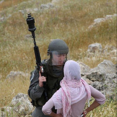 Palestinian-woman-israeli-soldier.jpg