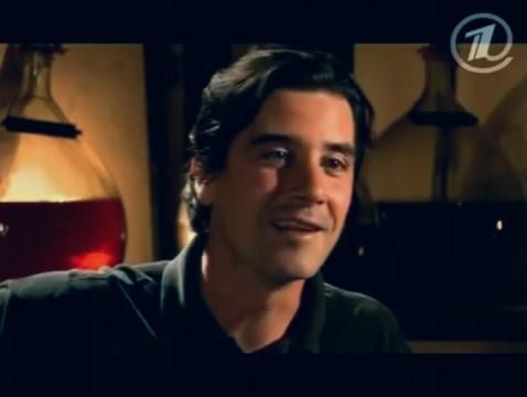 18. Девятая серия. Владелец арманьячного производства — Арно Легур; по мнению Владимира Познера — человек, идеально подходящий на роль д'Артаньяна.