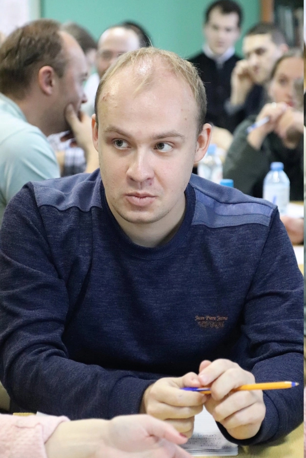 Ринат на турнире по «Что? Где? Когда?»