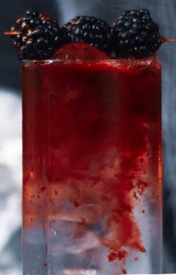 Кровоточащее сердце (коктейль) 3.jpg