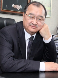 Serik Akhanov.jpg