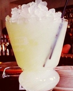 Абсент Фраппе (коктейль) 2.jpg