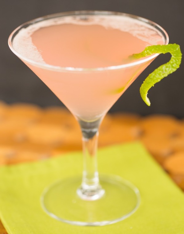 Файл:Саке Космополитан (коктейль).jpg