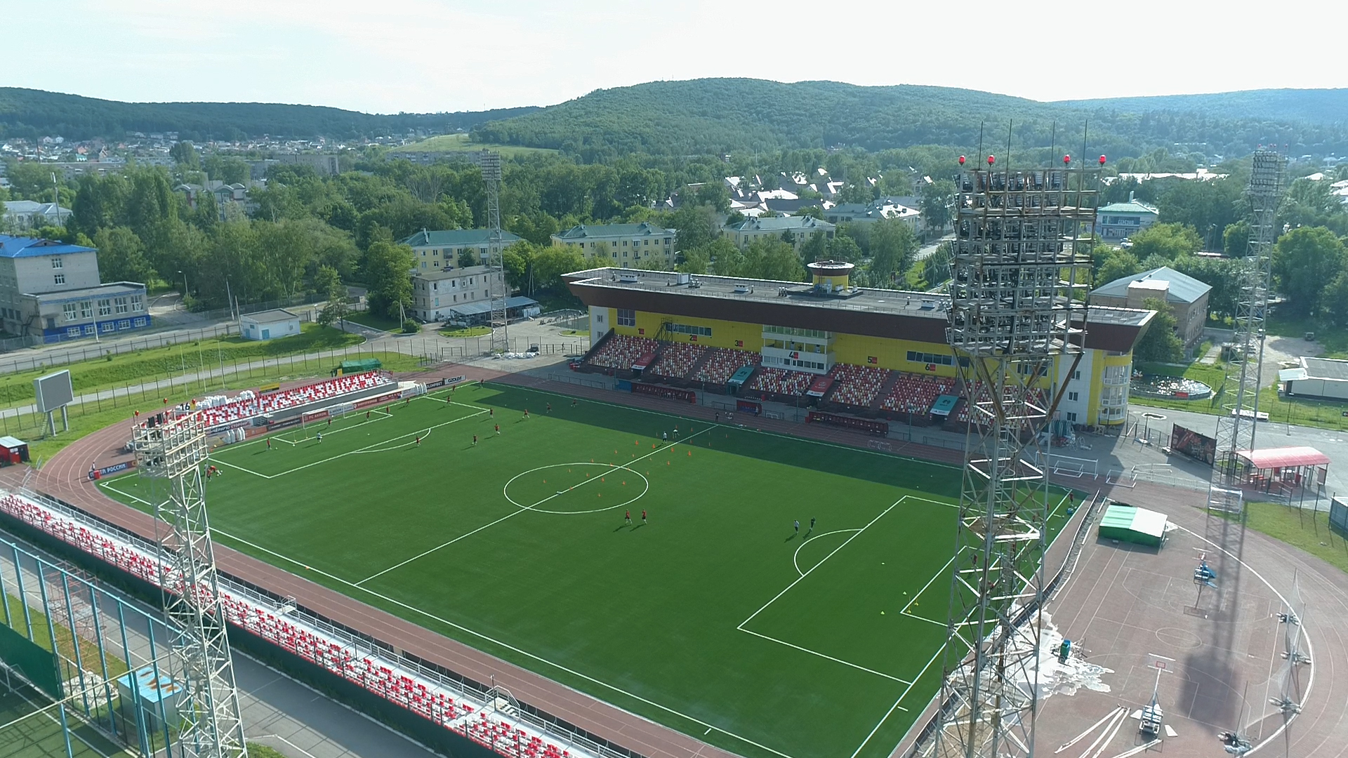 Kristall stadion Zhigulevsk.jpg