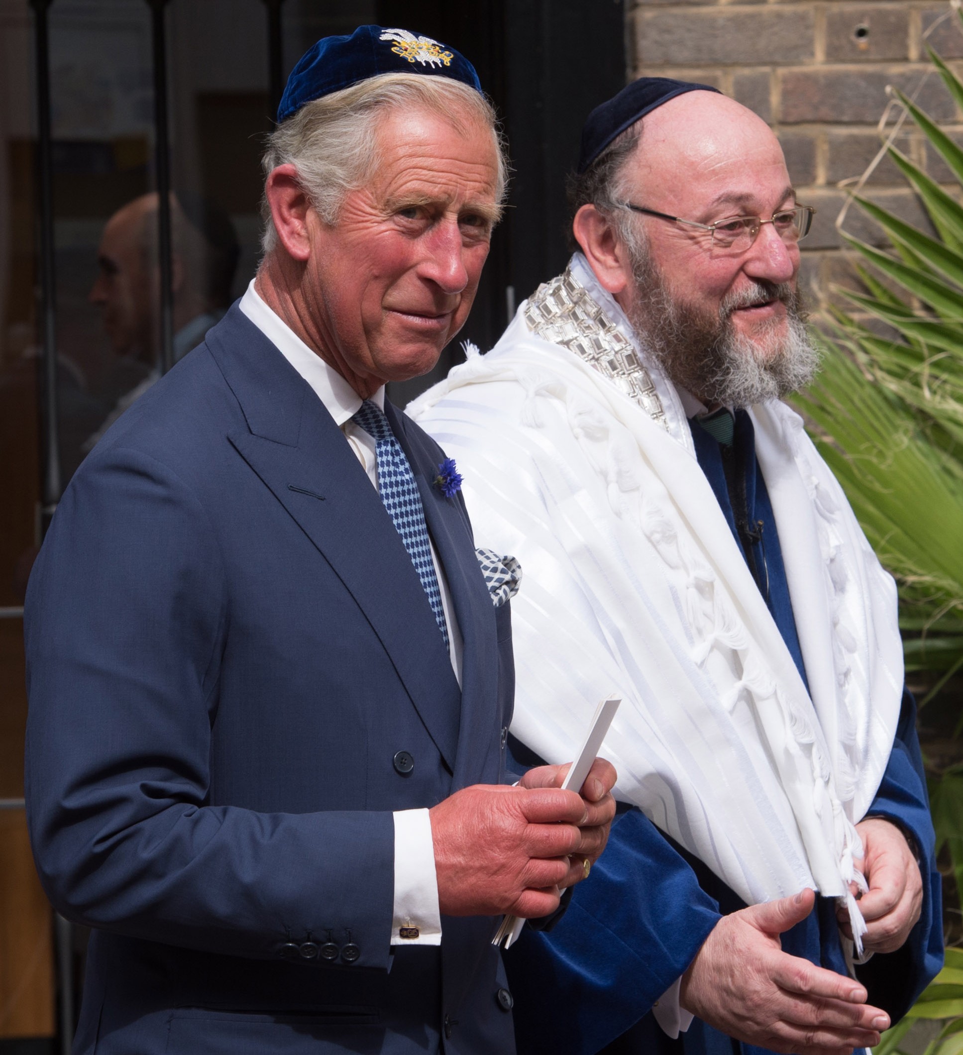 Prince-Charles-and-Rabbi-Mirvis-e1378217278311.jpg