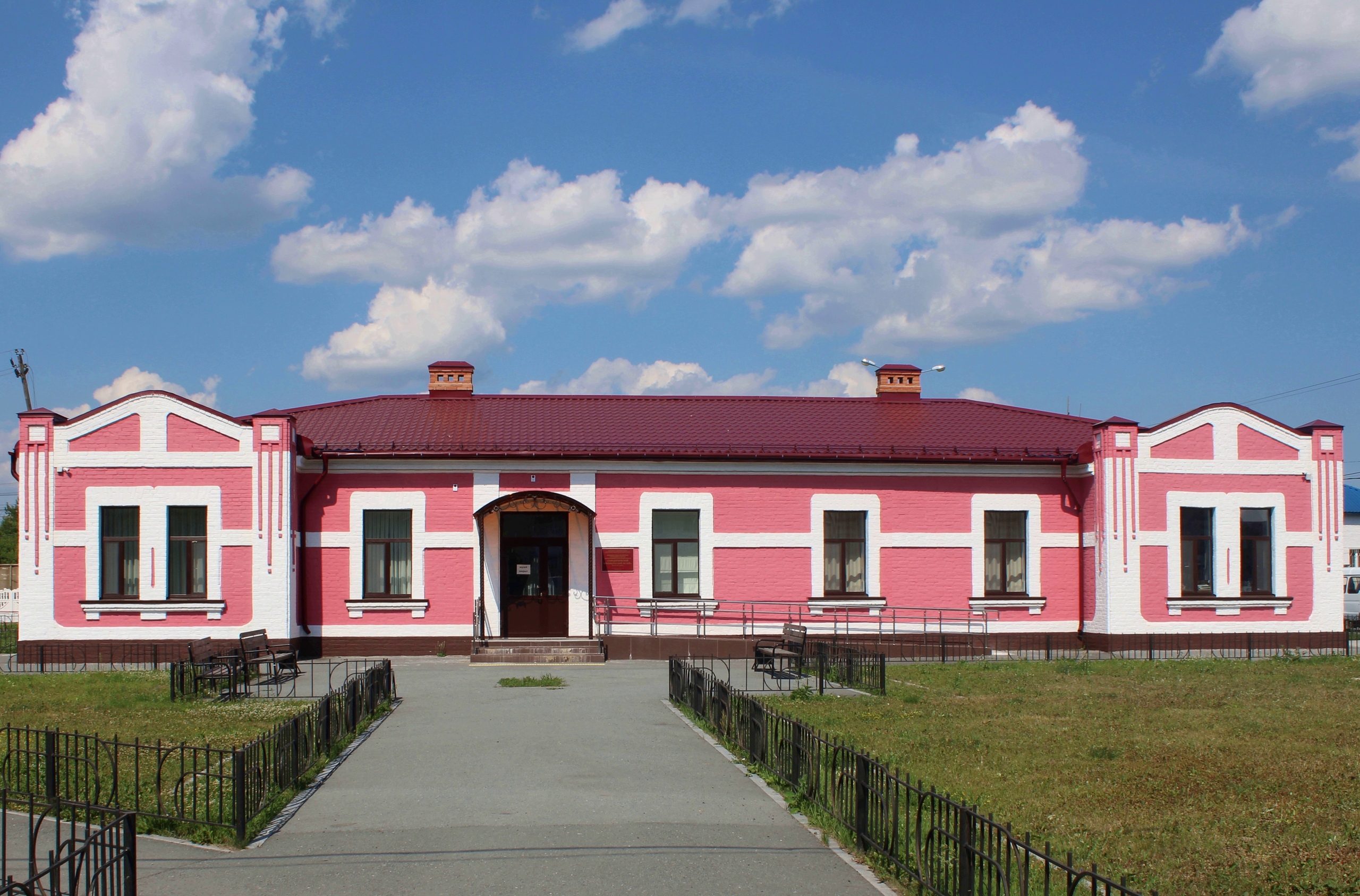 Файл:Заводоуковский краеведческий музей.jpg