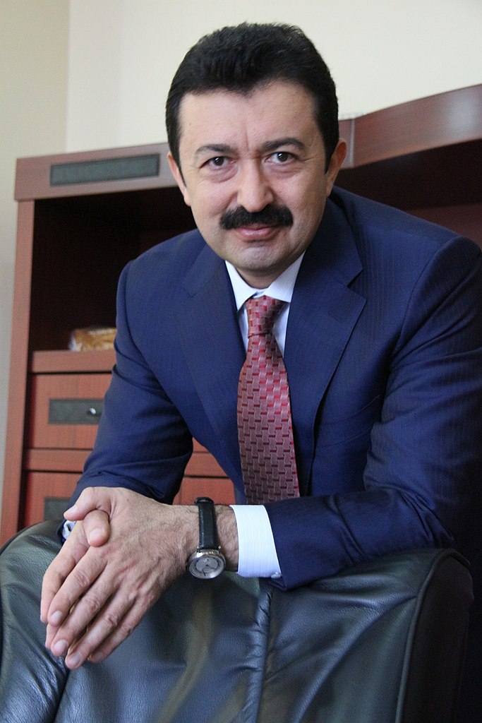 Fəxri Kazımov 5 1 2.jpg