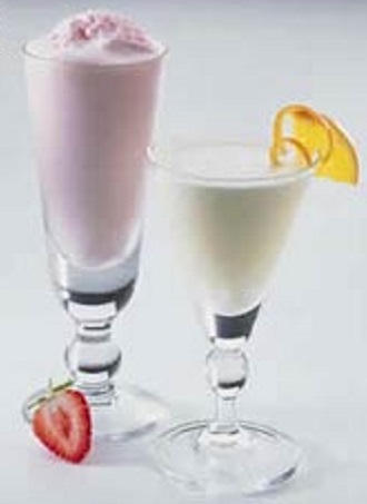 Файл:Коктейль с мороженым и коньяком (коктейль).jpg