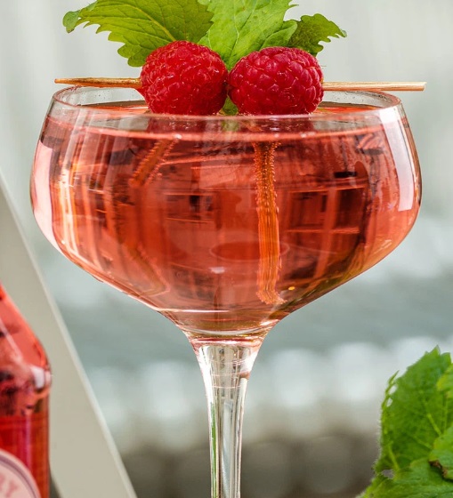 Малиновый Спритц (коктейль) 4.jpg