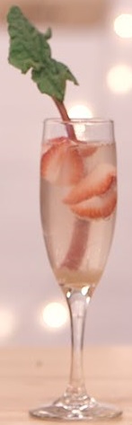 Файл:Ревеневая мимоза (коктейль).jpg