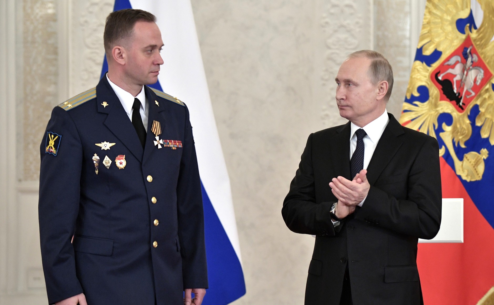 Vladimir Putin with military people (2017-12-28) 14.jpg