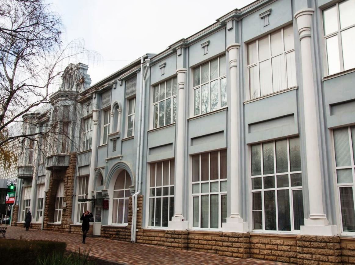 Файл:Особняк Панова Ставрополь фото.jpg