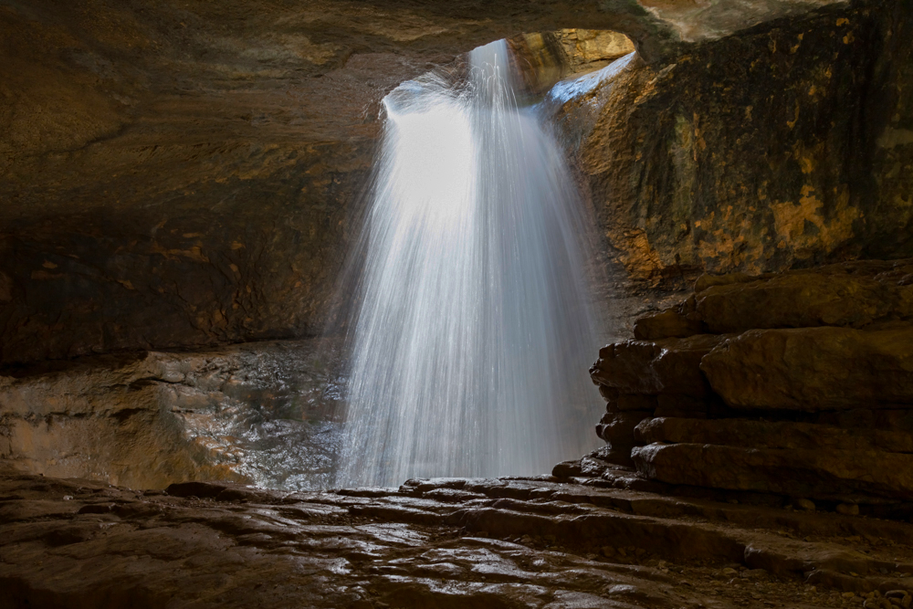 Файл:Салтинский подземный водопад.png