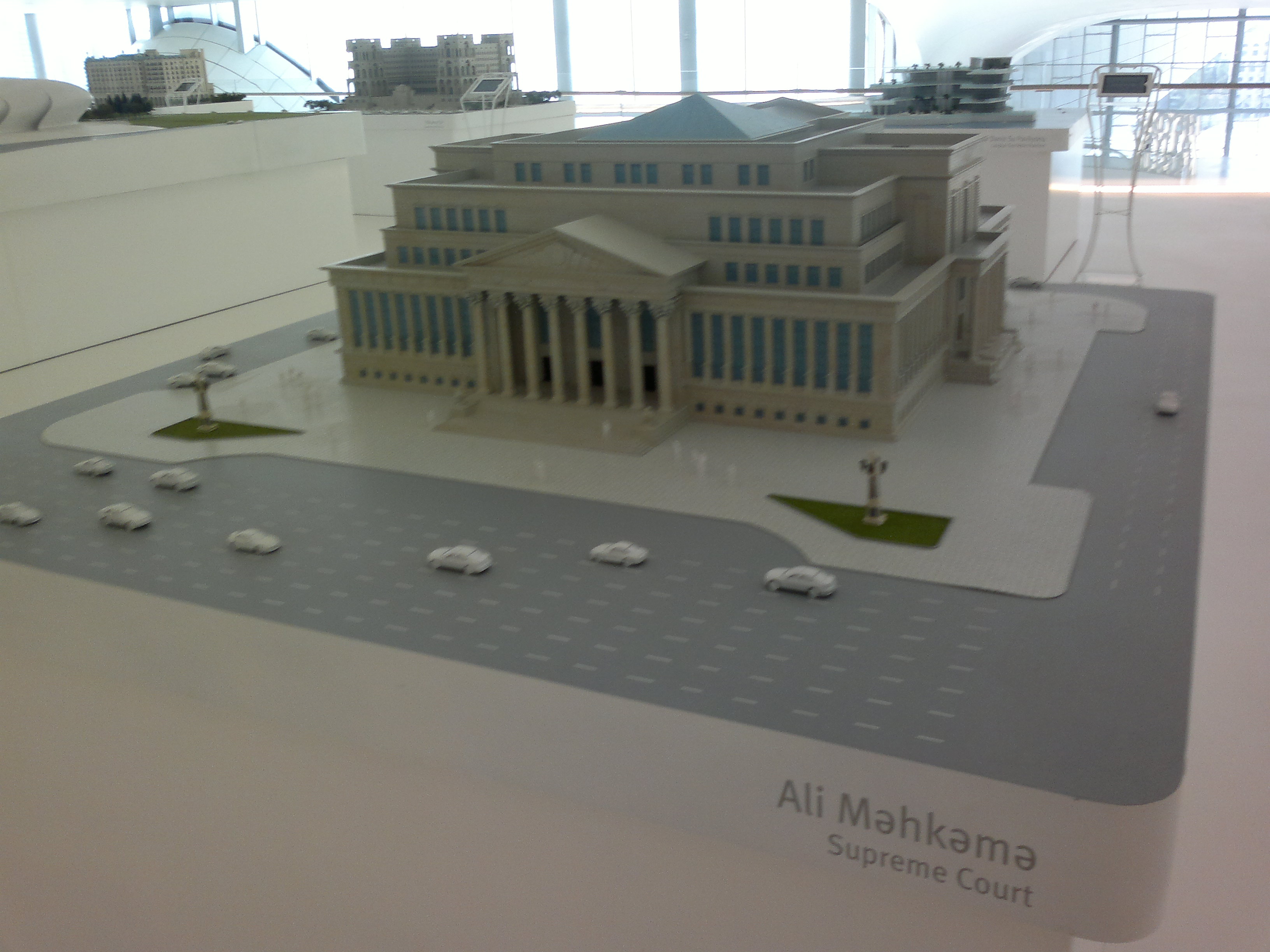 Макет здания Верховного суда Азербайджана.jpg