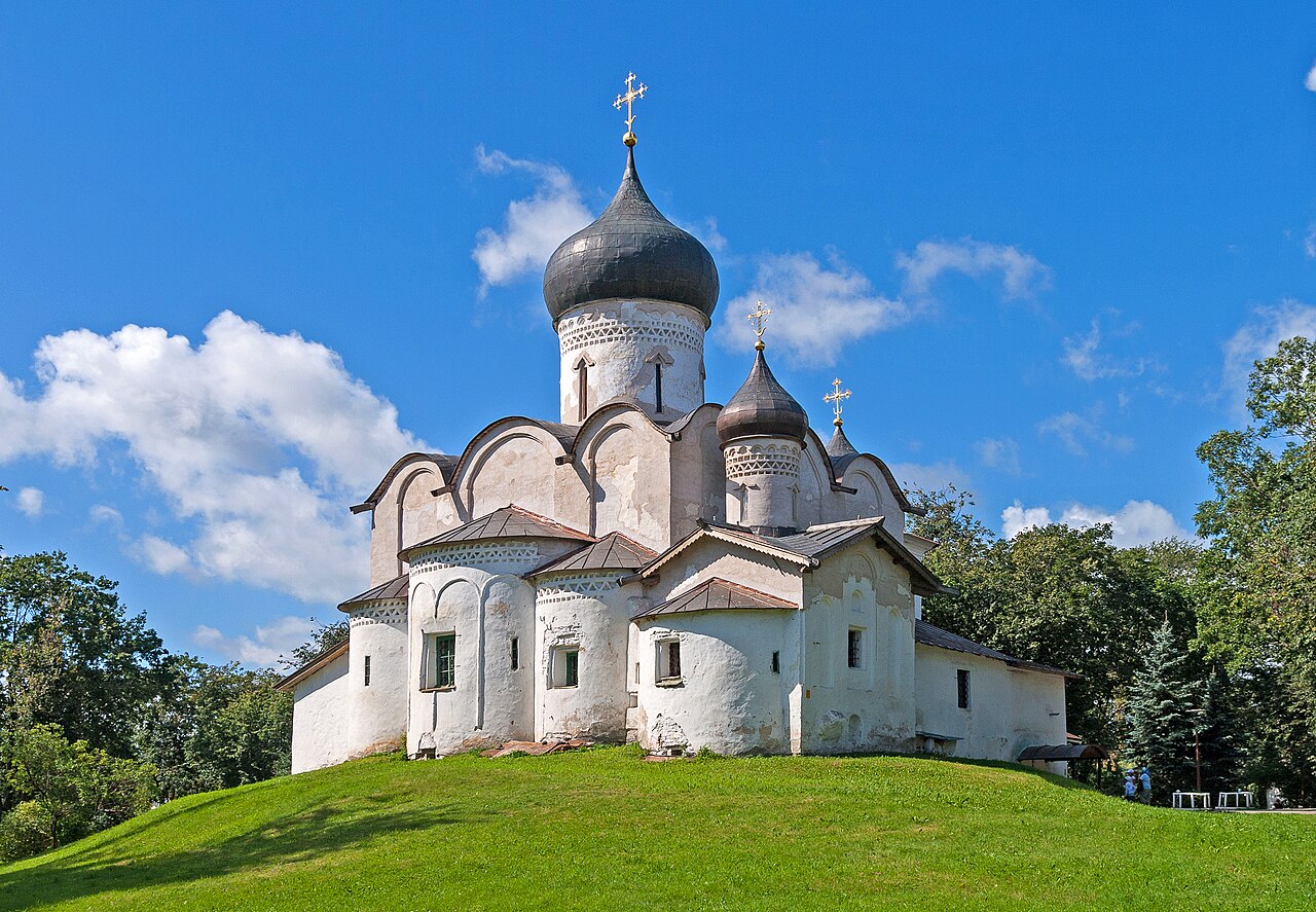 Файл:Pskov ChurchStBasil Hill5c_2.jpg