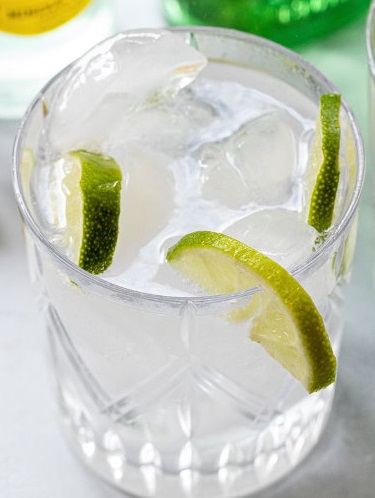 Файл:Вода Ранчо (коктейль).jpg