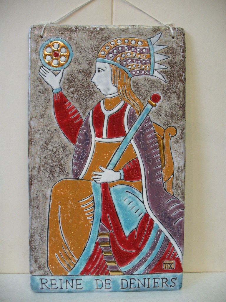 Бубновая королева, керамика, глазури, 2010 г.