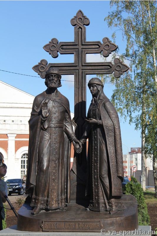 Памятник в Великом Новгороде